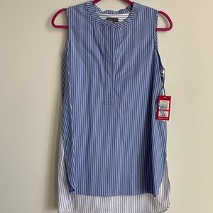 VINCE CAMUTO - Blue/White, Color Block Hi-Lo!